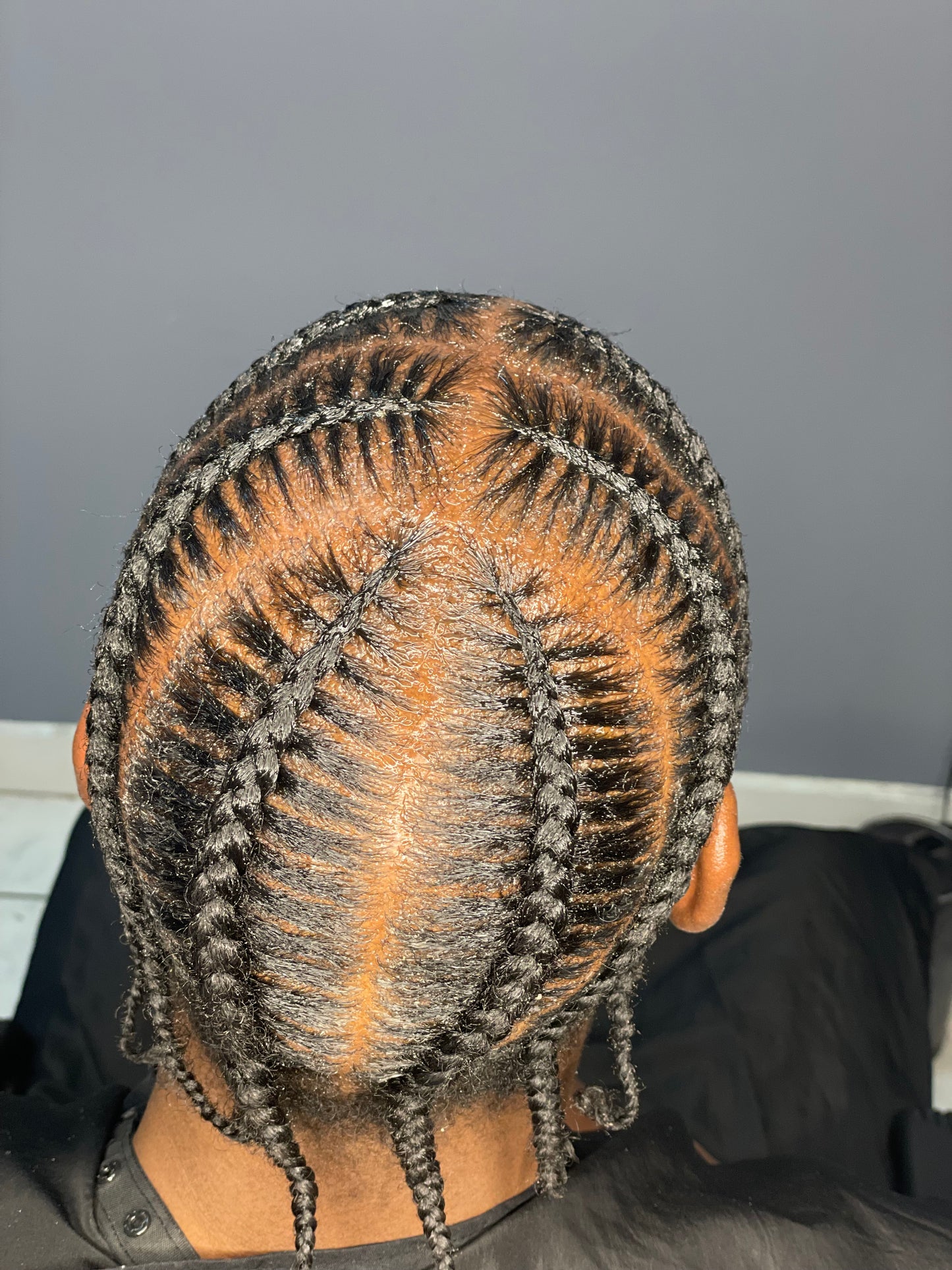 Men stitch braids (4-6)